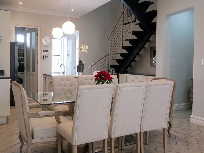 Executive Chic Meets High-Design at The Winston. - Photo 2
