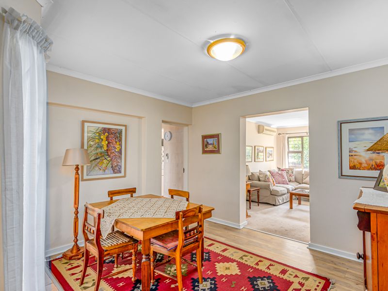 Refined Living in Bryanston’s Most Exclusive Enclosure - Photo 2