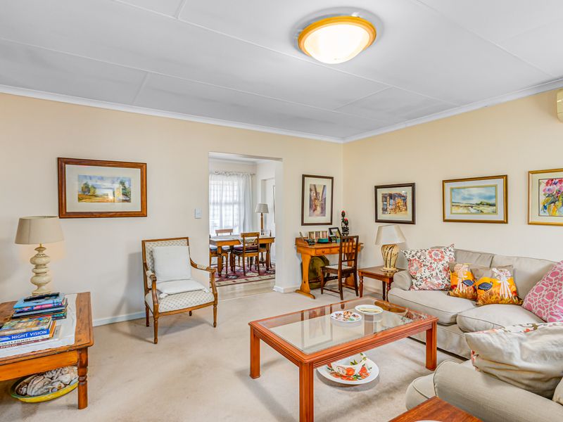 Refined Living in Bryanston’s Most Exclusive Enclosure - Photo 10