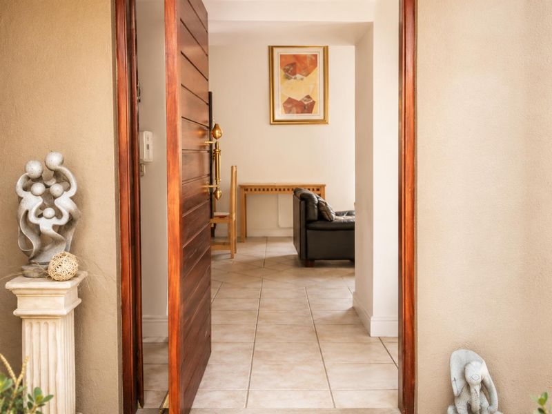 3 Bedroom Furnished Double Storey Cluster Home To Let in River Club, Sandton - Photo 4