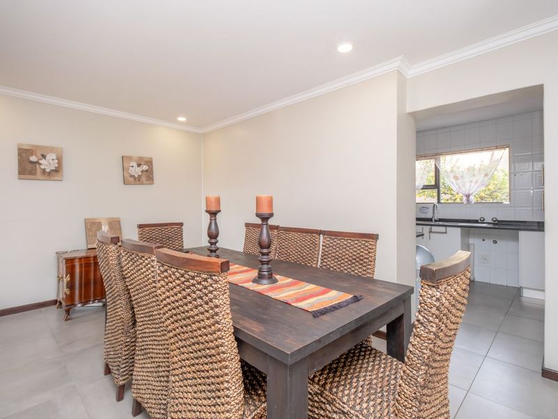 3 Bed, 2.5 Bathroom Cluster- Sunninghill - Photo 6