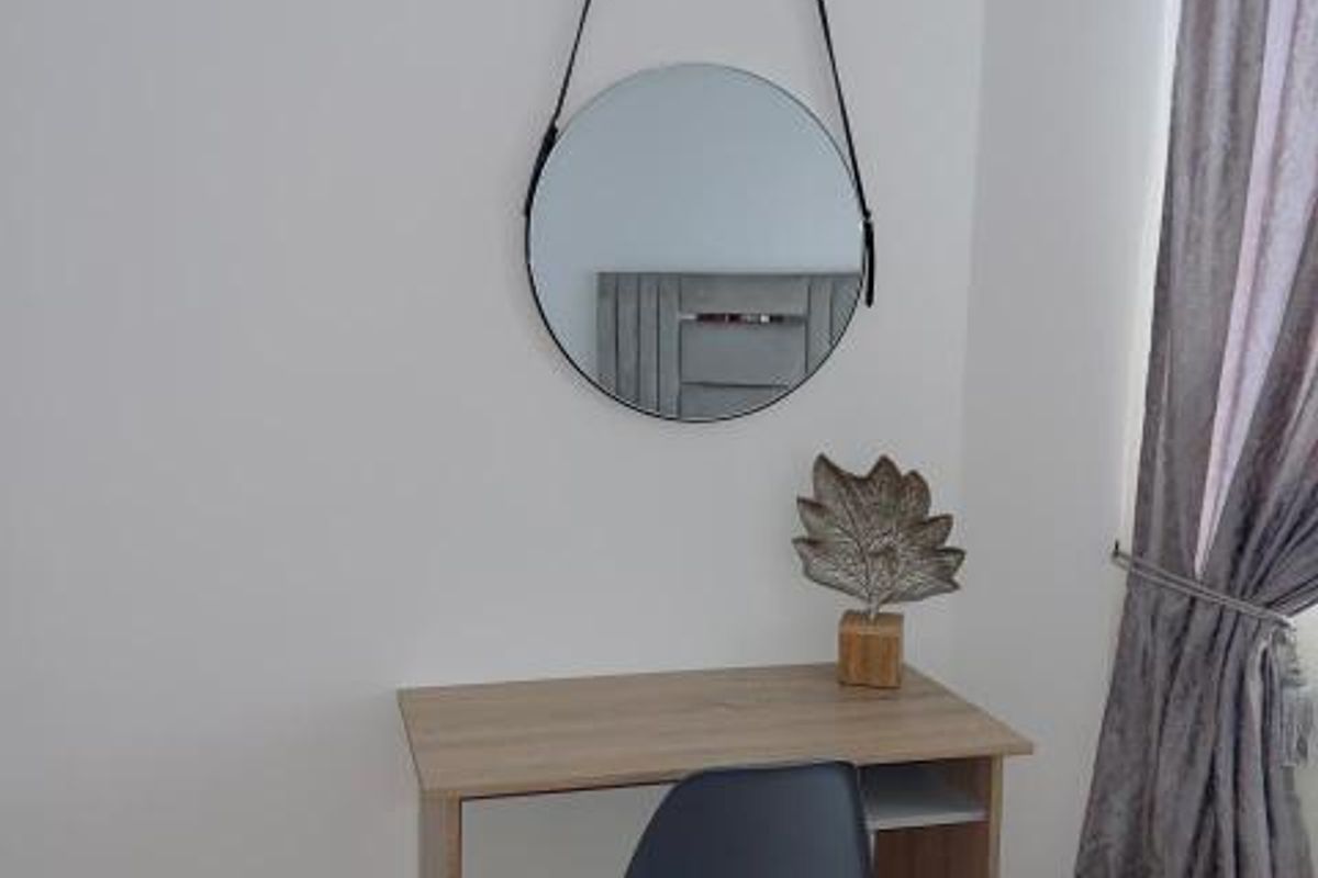 Apartment For Sale In Johannesburg - Photo 5