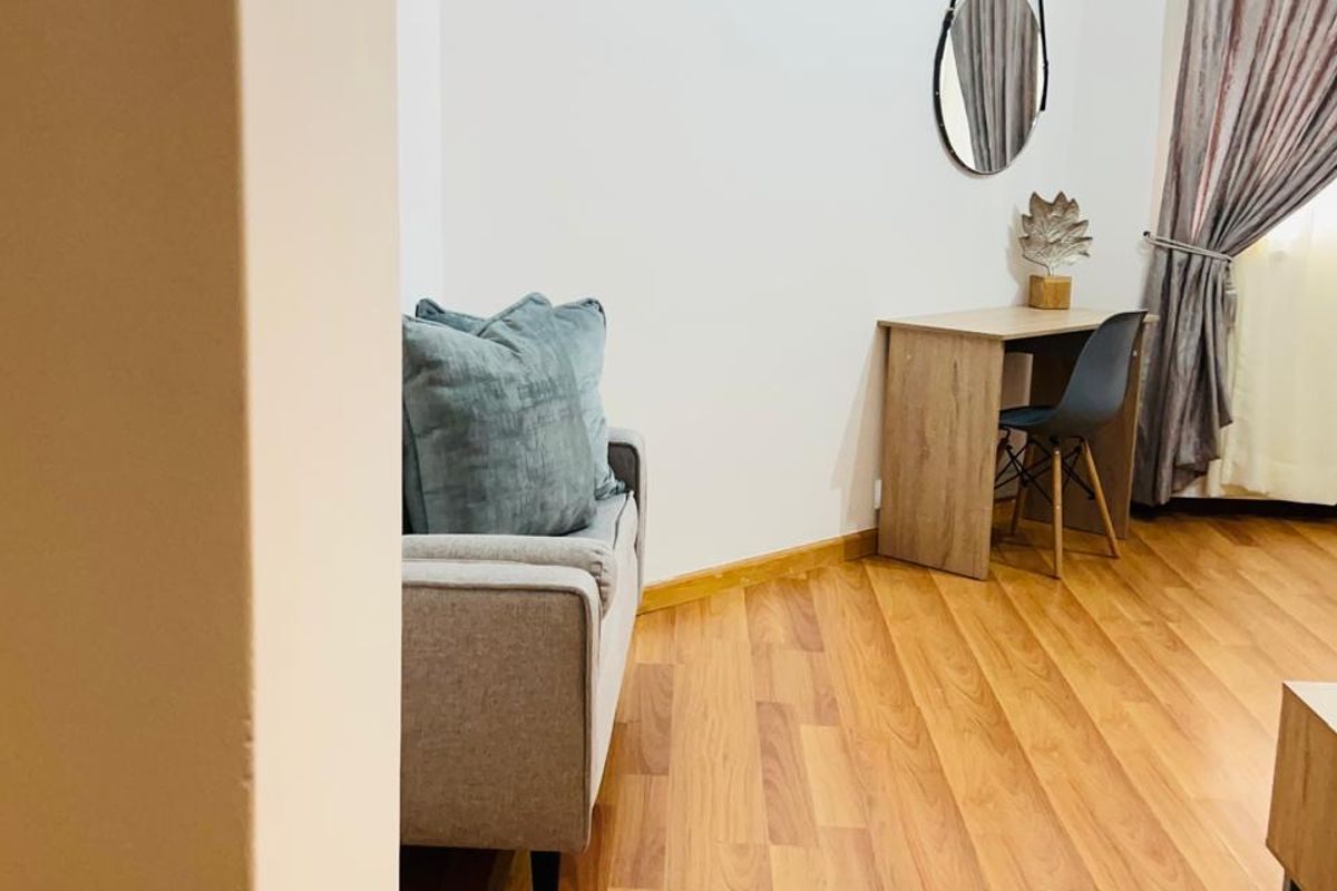 Apartment For Sale In Johannesburg - Photo 3