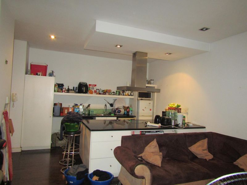 Apartment For Sale In Johannesburg - Photo 5