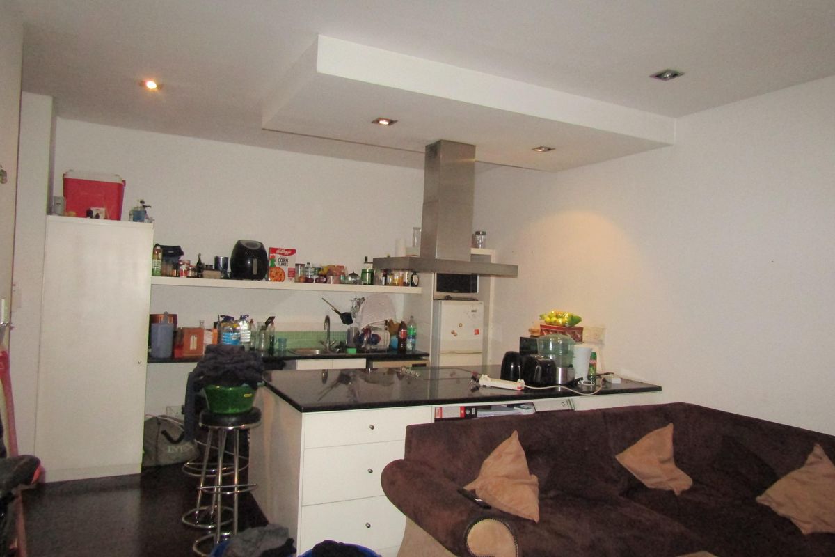 Apartment For Sale In Johannesburg - Photo 2
