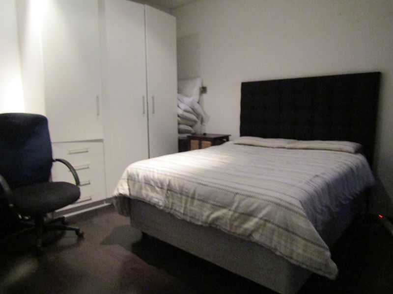 Apartment For Sale In Johannesburg - Photo 10