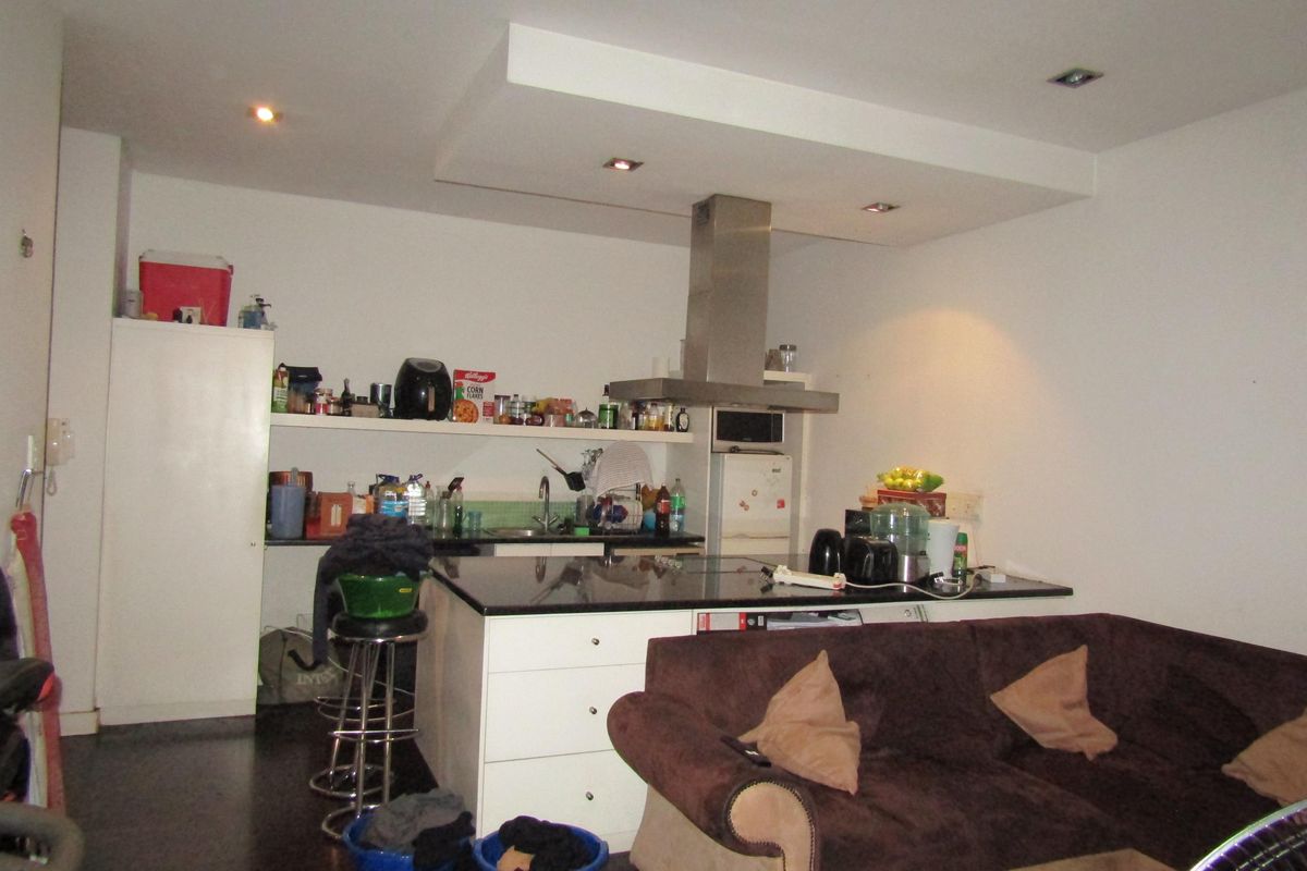 Apartment For Sale In Johannesburg - Photo 3