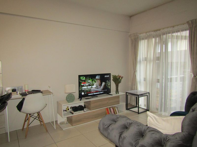 Apartment For Sale In Johannesburg - Photo 7