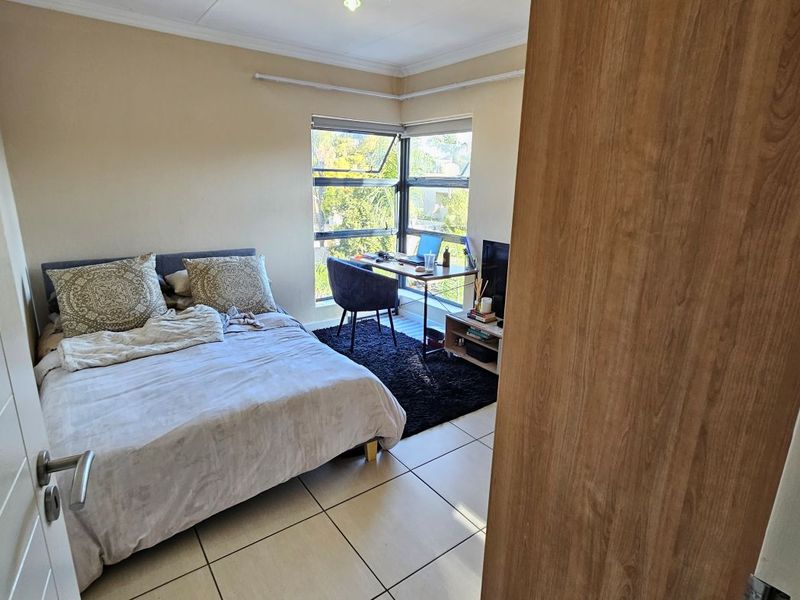 3 Bedroom Penthouse- Morningside - Photo 5