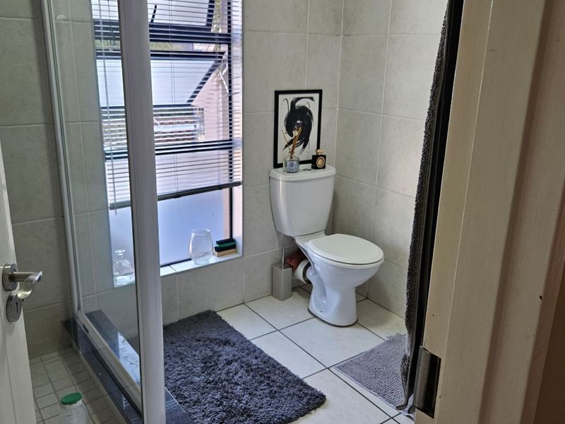 3 Bedroom Penthouse- Morningside - Photo 7