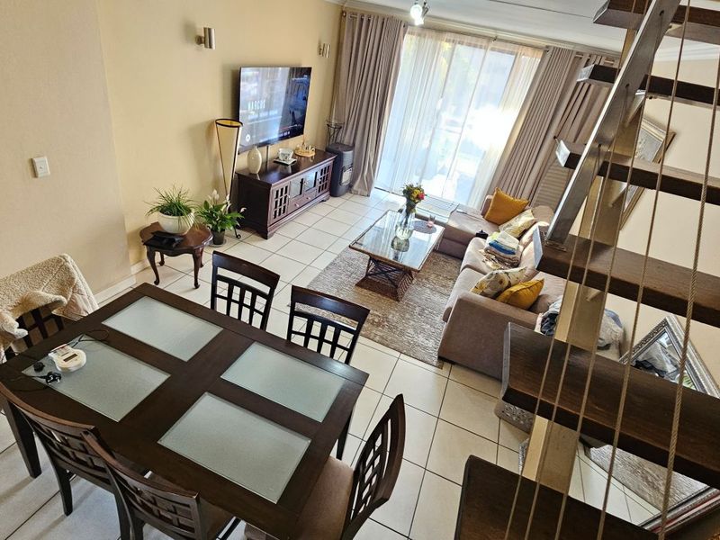 3 Bedroom Penthouse- Morningside - Photo 4