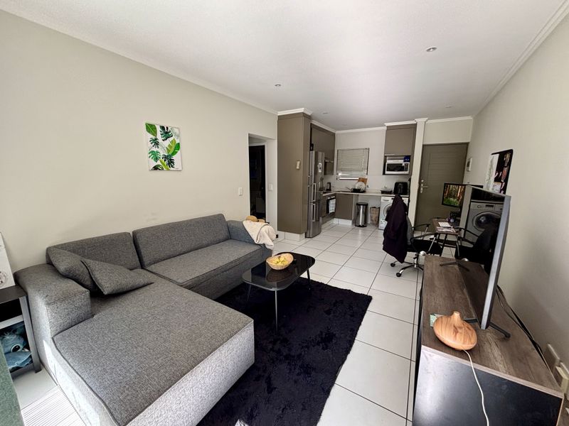 Charming 1-Bedroom garden unit Apartment Available for Rent in Laguna - Photo 2