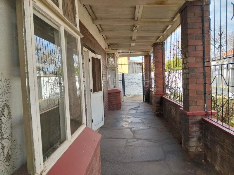 FOUR BEDROOMS HOUSE FOR SALE IN TOWNSVIEW - Photo 3