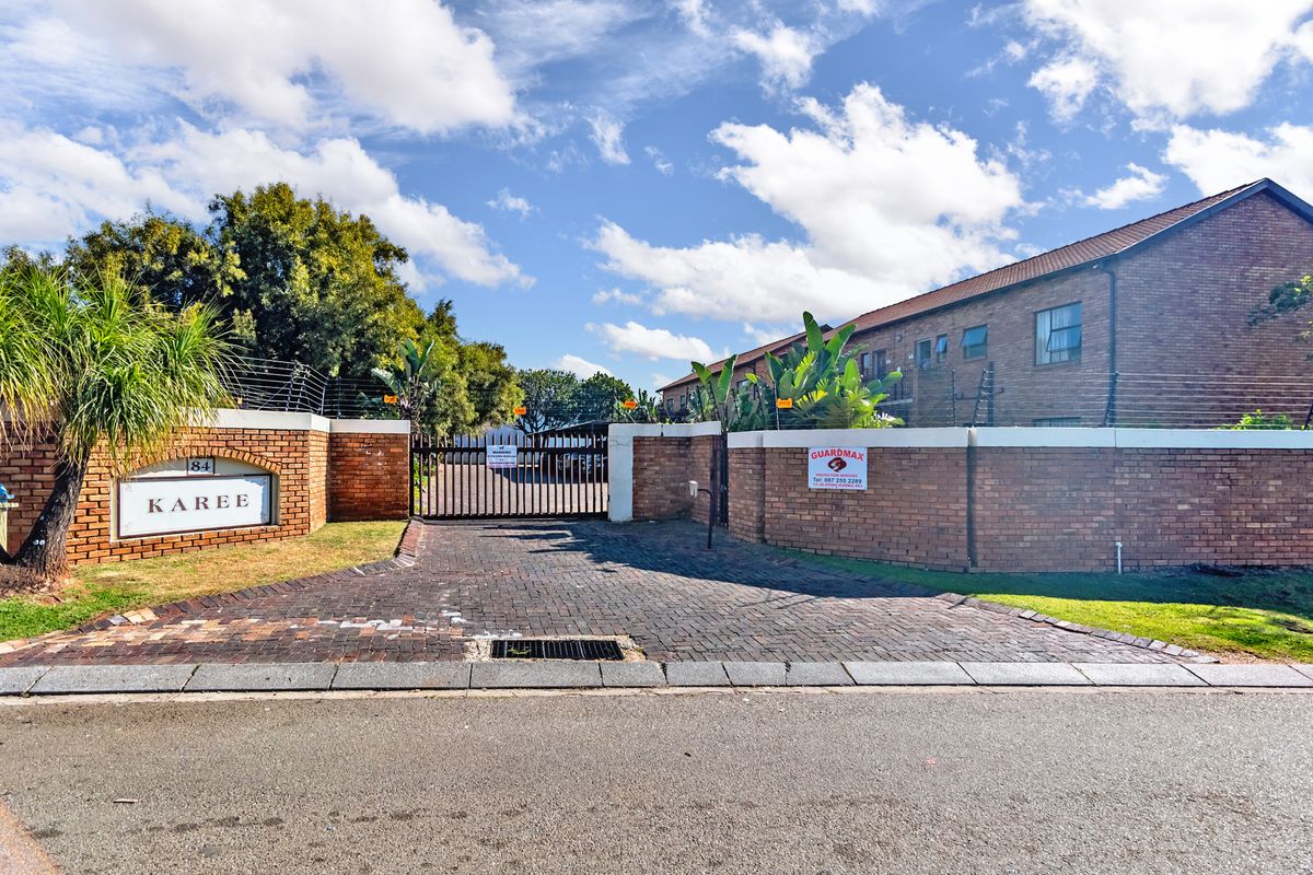 INVESTMENT OPPORTUNITY OR STARTER HOME - 72m2 NEAT 2 BEDROOM APARTMENT - Photo 4