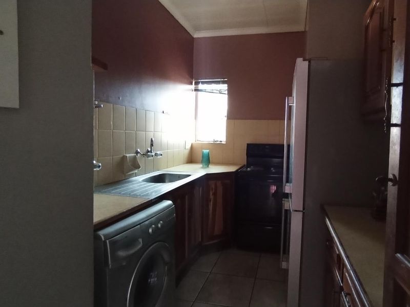 2 Bedroom Apartment - Photo 7