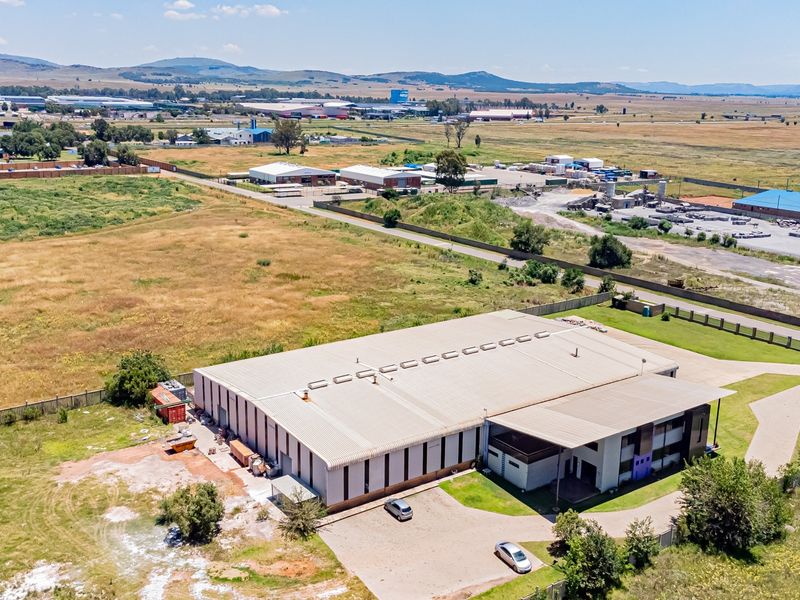 Rare opportunity Modern, high-spec industrial property with direct SASOL gas supply. - Photo 7