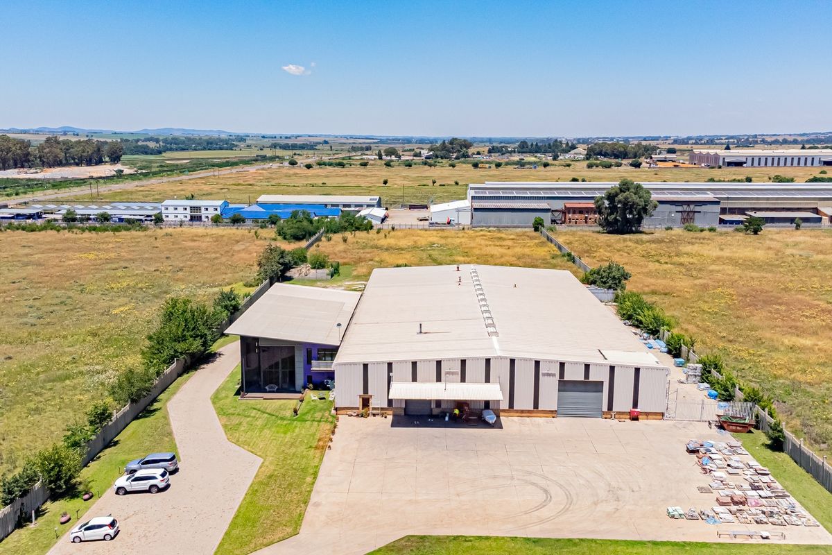 Rare opportunity Modern, high-spec industrial property with direct SASOL gas supply. - Photo 5