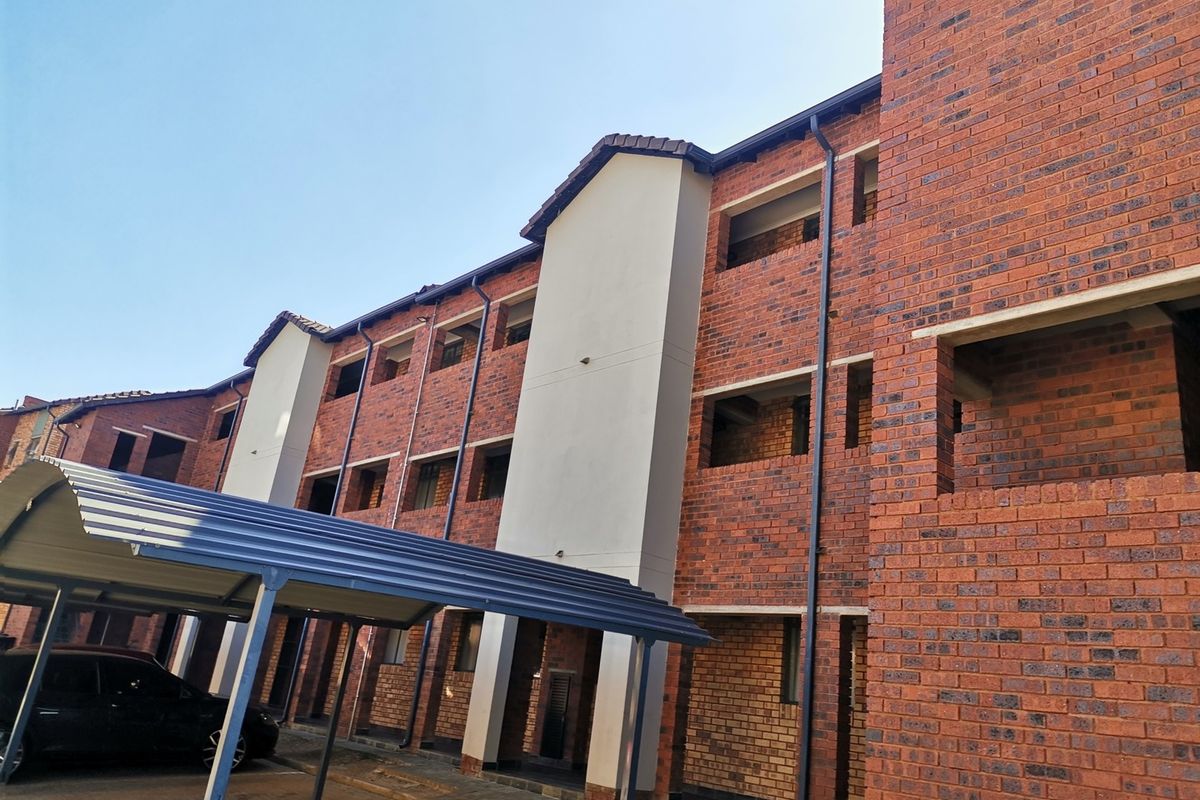 Welcome to elegance and modernity at Route 82 Security Village Estate in Alveda, Kibler Park! This - Photo 2