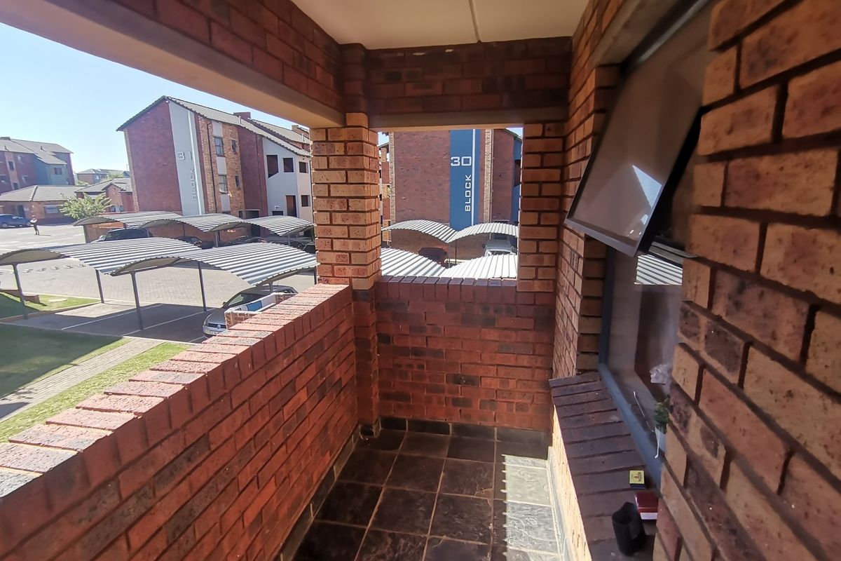 Welcome to elegance and modernity at Route 82 Security Village Estate in Alveda, Kibler Park! This - Photo 5