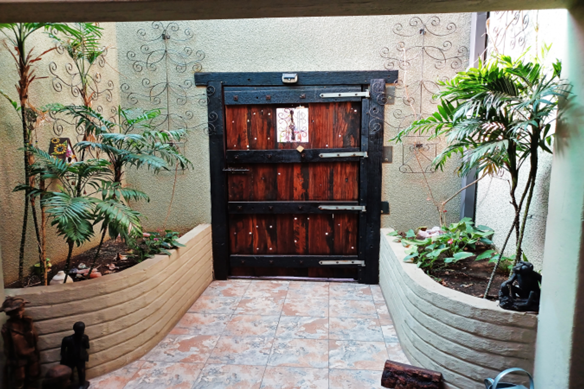 MOST IMPRESSIVE PROPERTY IN SW5, VANDERBIJLPARK - PRICE REDUCED - Photo 4