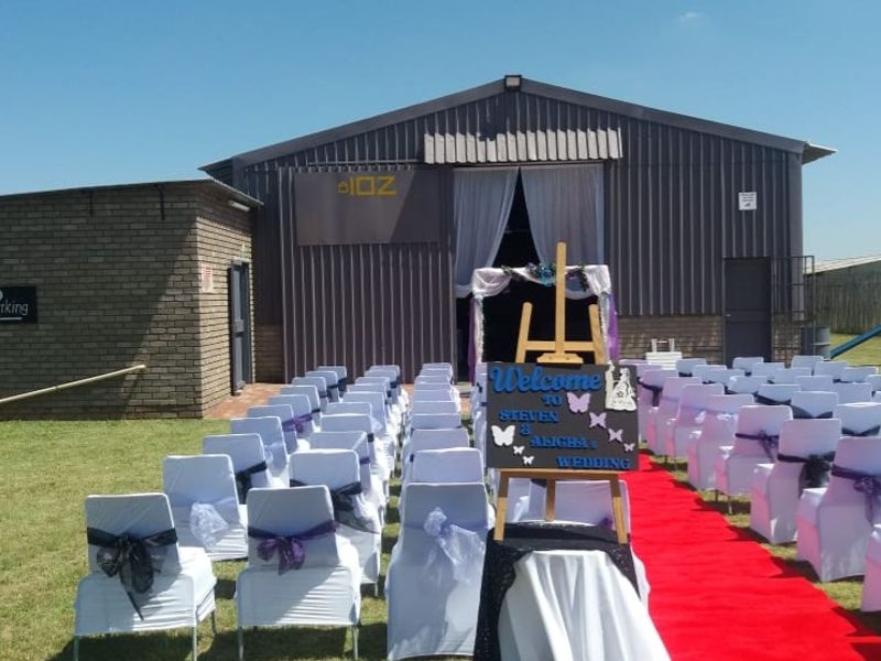 Small holding - with a huge store and 4 bedroom house - Photo 3