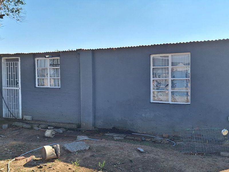 Small holding in the Vanderbijlpark area - for the big family - Photo 3