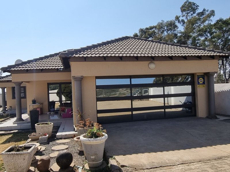 Beautifull 4-bedroom house in Riversdale - Photo 2