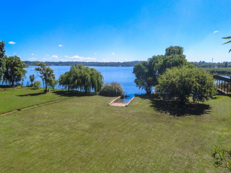 Unique River front property in Loch Vaal. - Photo 7