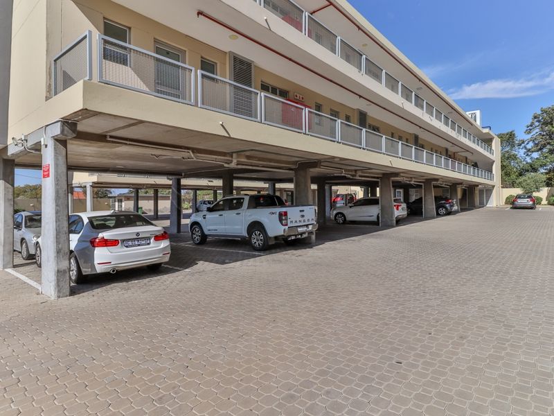 Elegant Modern New Development  Ground Floor Two Bedroom Townhouses at Webber Crossing , Lambton fo - Photo 6