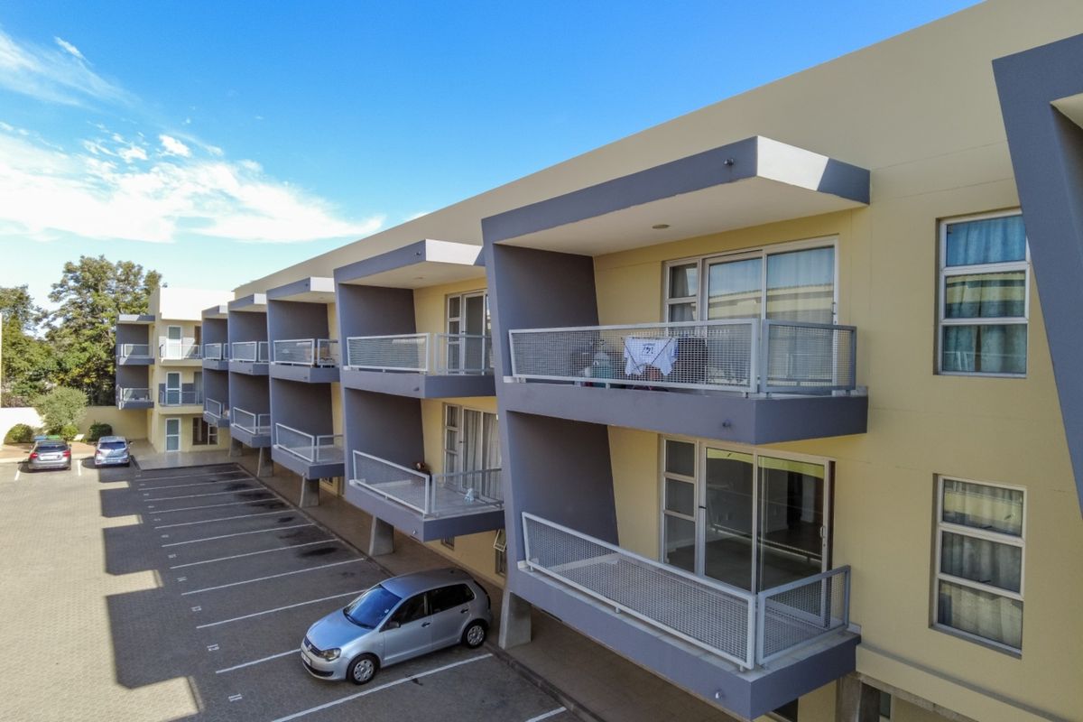 Elegant Modern New Development  Ground Floor Two Bedroom Townhouses at Webber Crossing , Lambton fo - Photo 5