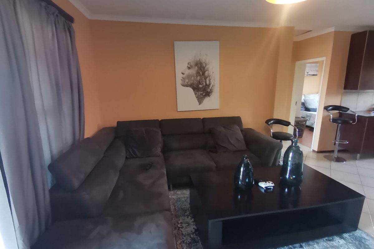 Elegant and Modern Two-Bedroom Apartment  with Double Covered Carports in Sought-After Turtle Dove - Photo 5