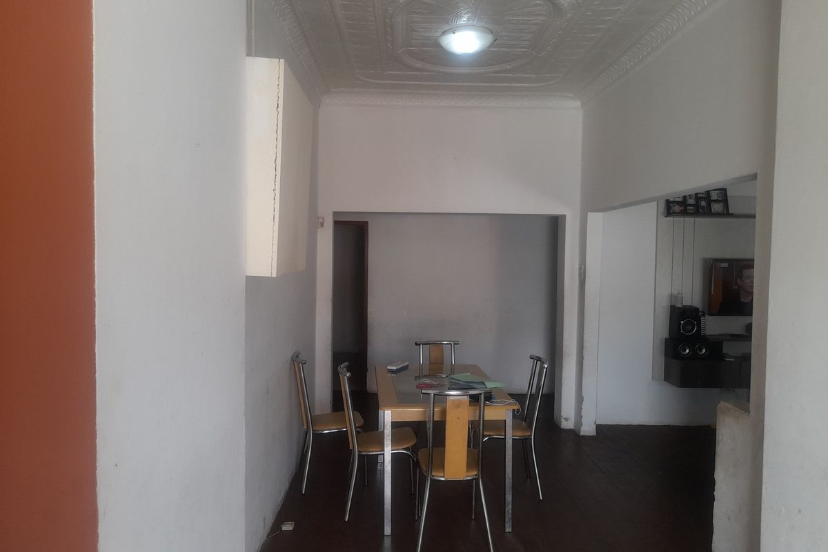 Massive Multi-Purpose Property for Sale in Regents Park – Perfect for Families or Investors - Photo 5