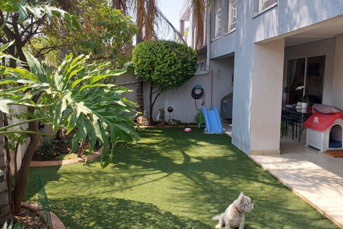 WELCOME TO YOUR DREAM HOME - Photo 5