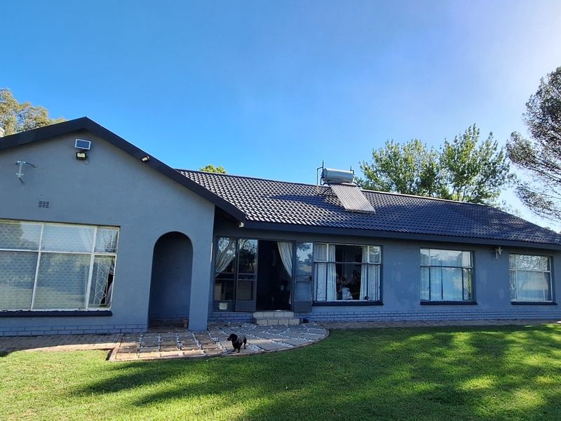 Smallholding in Vanderbijlpark area - Photo 1