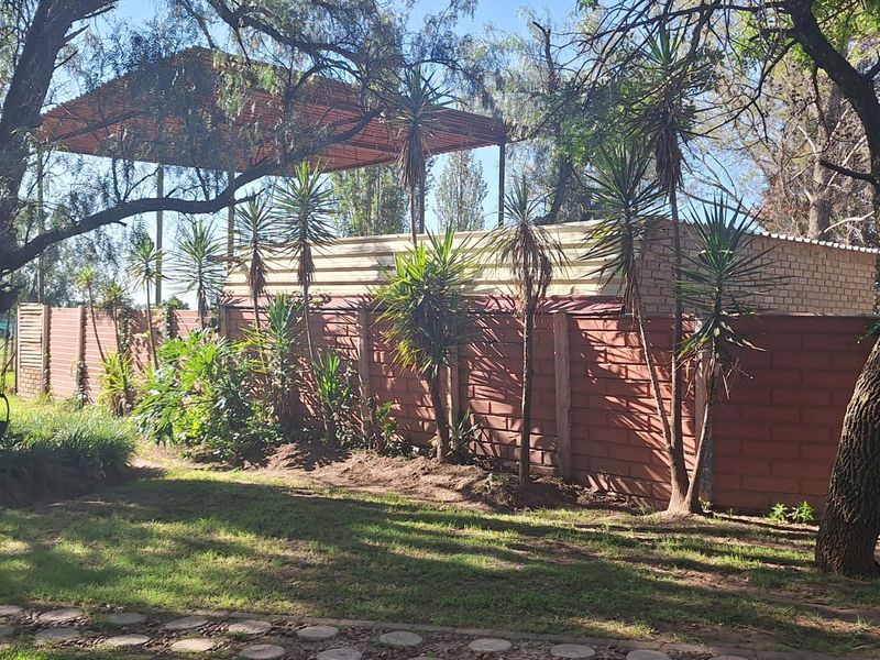Smallholding in Vanderbijlpark area - Photo 4