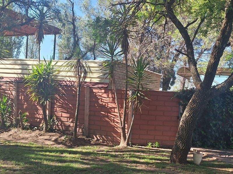 Smallholding in Vanderbijlpark area - Photo 6