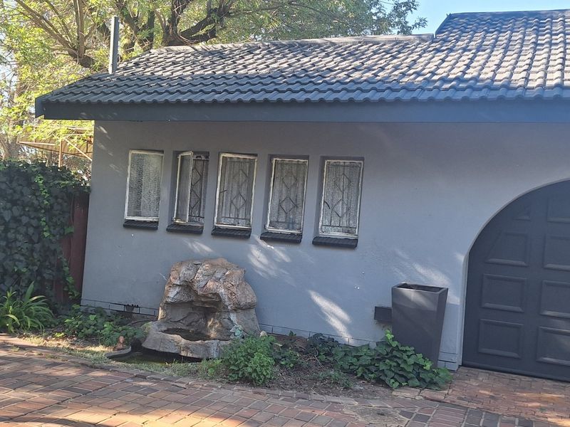 Smallholding in Vanderbijlpark area - Photo 2