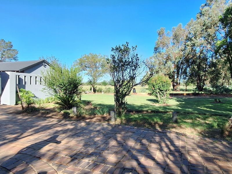 Smallholding in Vanderbijlpark area - Photo 3