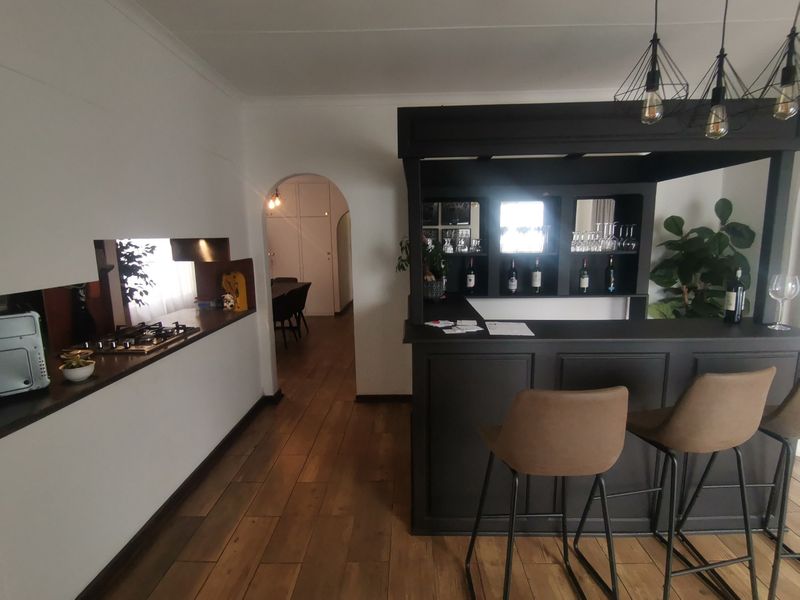 Modern & Spacious 6-Bedroom Family Home for Sale in Randhart, Alberton - Photo 7