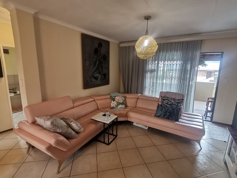 Exquisite Modern First-Floor Two-Bedroom Apartment in the Sought-After Turtle Dove Complex, Alberts - Photo 8