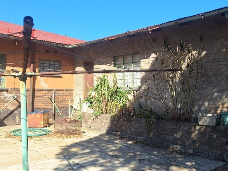 Smallholding in Vanderbijlpark area - Photo 3