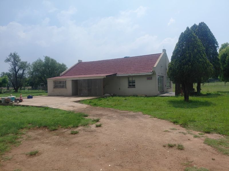 2.9ha Small holding for sale in Boltonwold Meyerton. - Photo 3