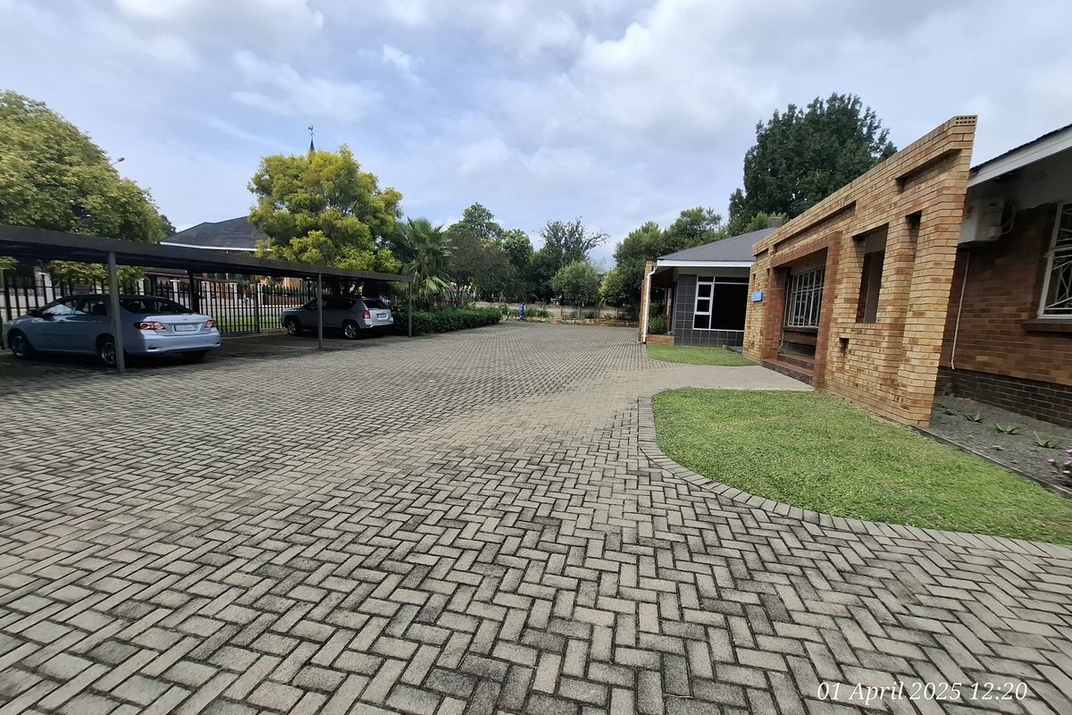 Office Space to Rent Near Provincial Hospital – Ideal for Professionals - Photo 4