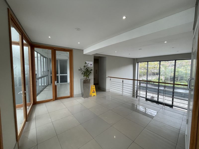 Elevate Your Business at Uitzicht – Premier Office Space in the Heart of Tygervalley - Photo 2