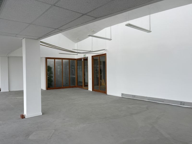 Elevate Your Business at Uitzicht – Premier Office Space in the Heart of Tygervalley - Photo 8