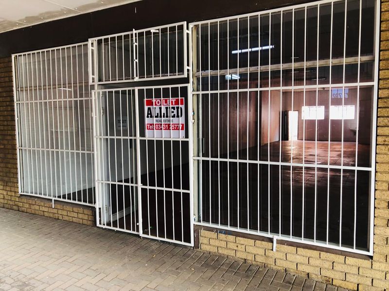 "High-Traffic CBD Shops for Rent – Prime Arcade Location Near Taxi Rank" - Photo 2