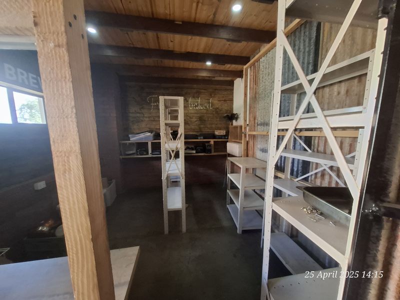 High-Exposure Commercial Space on Victoria Street – Prime Location Near Intersection! - Photo 7