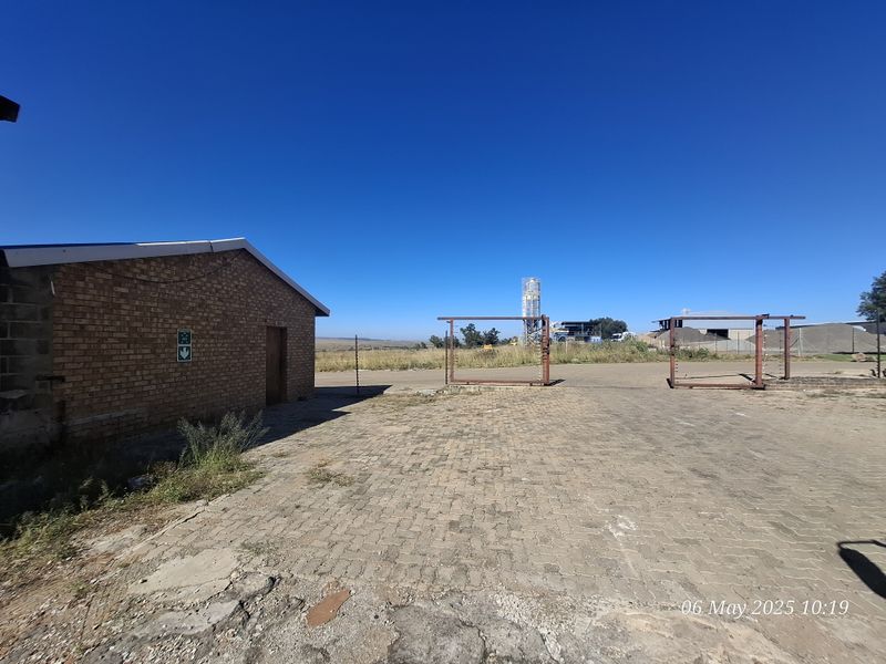 Versatile Commercial Space to Let – Prime Location - Photo 10