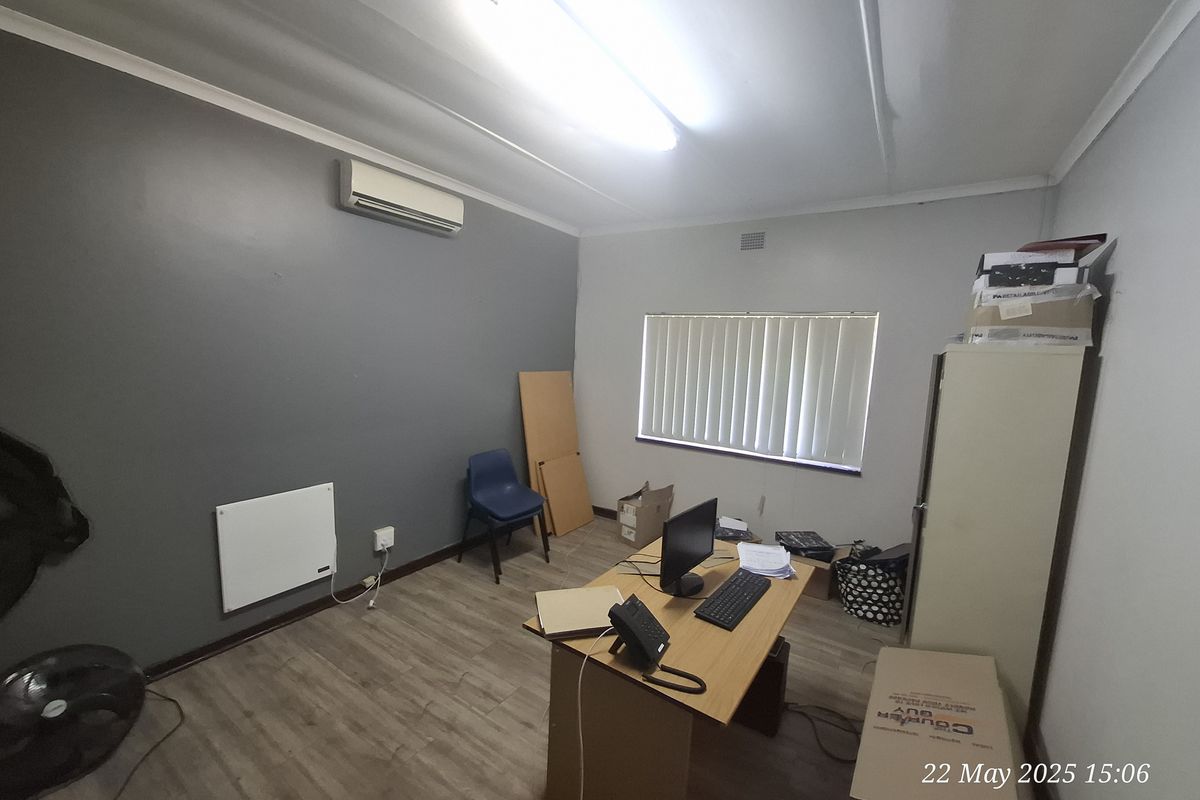 Prime Office Space – Perfect for Medical Practice! - Photo 5
