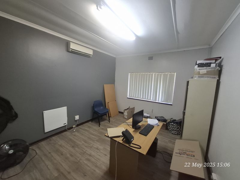 Prime Office Space – Perfect for Medical Practice! - Photo 5